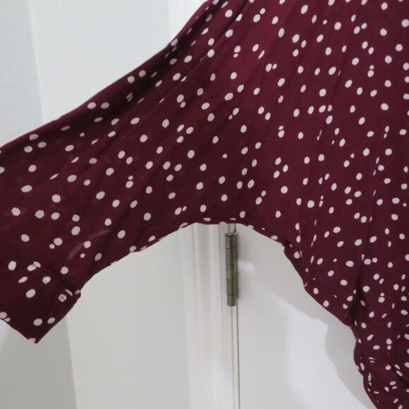 Maeve Womens Sz M Burgundy and White Polka Dot 3/4 Sleeve Top Front Buttons - Picture 5 of 8